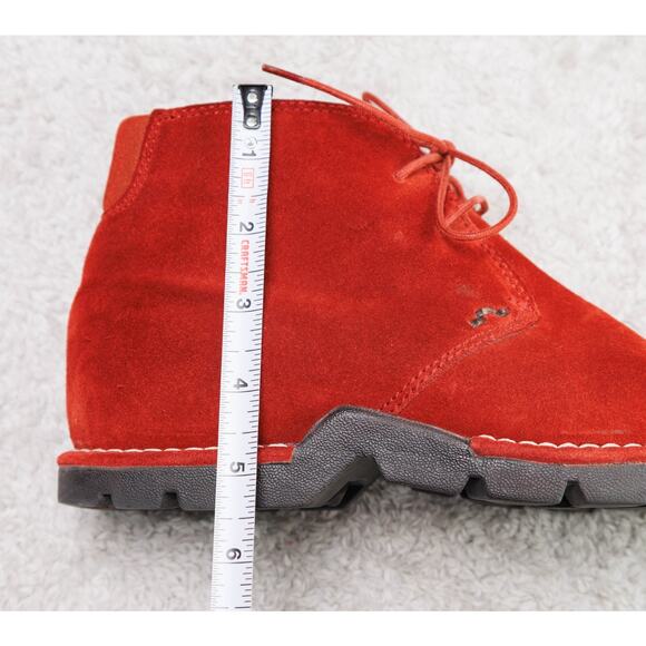 Cole Haan Country Voyager Red Suede Chukka Waterproof Boots Womens Size 8 - Picture 16 of 16